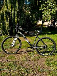 Mountain Bike B'Twin Rockrider 520 Nero Opaco