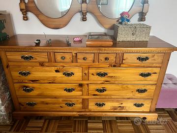 Camera da letto armadio, letto, como’ , comodini