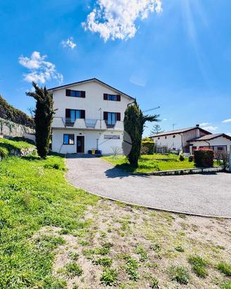 5 LOCALI A POGGIO PICENZE