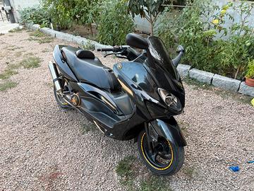 Yamaha T-max 500