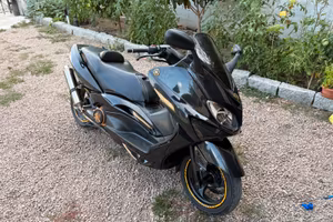 Yamaha T-max 500