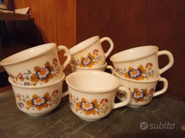 tazze caffè, oggetti diversi 