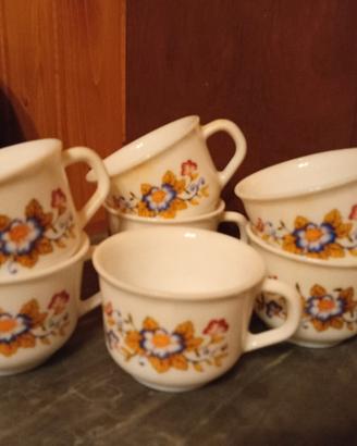 tazze caffè, oggetti diversi 