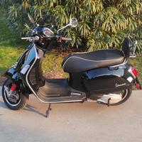 vespa 300 GTS super 