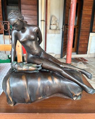 Scultura in bronzo Ugo Attardi