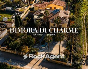 Villa di 916 m² con più di 5 locali e box auto a A