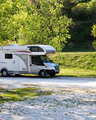Camper Challenger Genesis su base Ford Transit