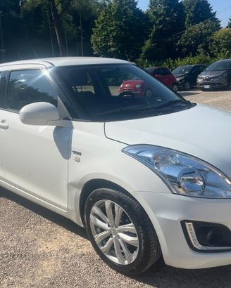 Suzuki Swift 1.3 DDiS 5 porte B-Cool Bi-Color