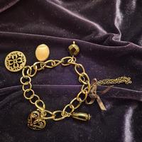 Bracciale con charms 