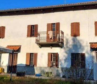 Immobile in asta di 148 m² con 3 locali e box auto