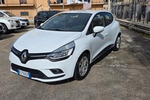Renault Clio dCi 8V 75 CV 5 porte Duel