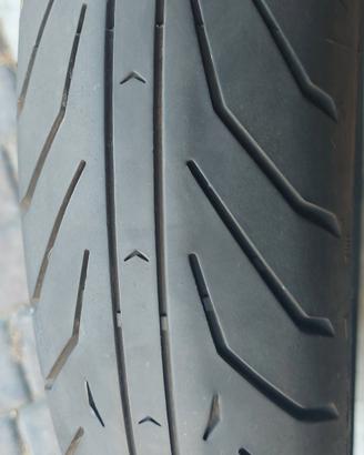Gomma 120 70 19 Pirelli Angel GT2