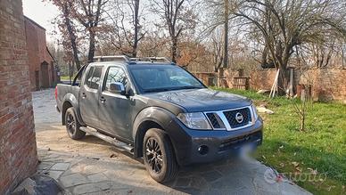 Nissan Navara V6