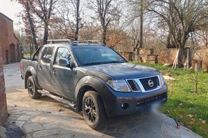 Nissan Navara V6