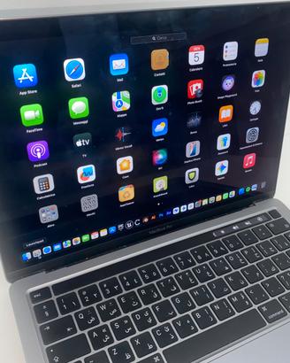 Macbook Pro M1 + Adobe FREE