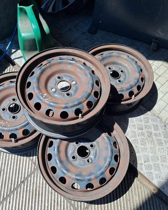 Cerchi Toyota Yaris 3 serie