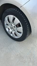 Auto yaris