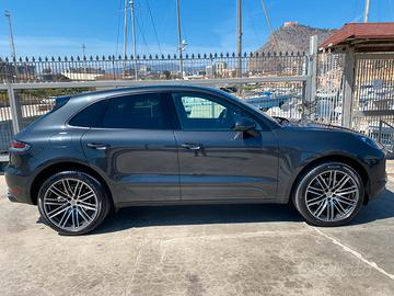 PORSCHE MACAN 2.0T