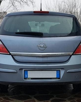 OPEL Astra H Berlina (04>07) PORTELLONE POSTERIORE