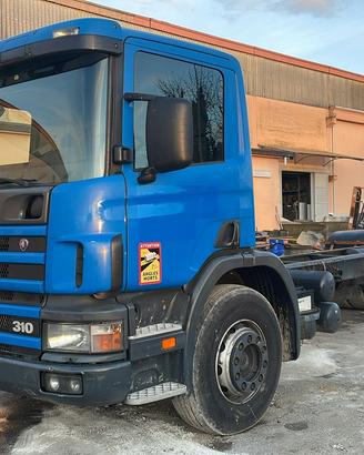 Autotelaio camion scania