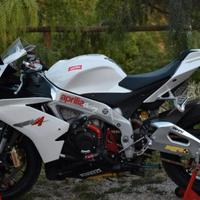 Aprilia Rsv4 