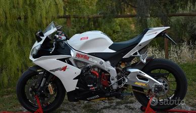 Aprilia Rsv4 