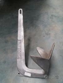 Ancora trefoil 17 kg con 20mt catena