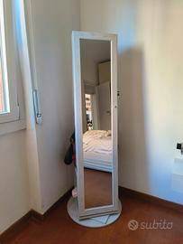 specchio porta gioielli