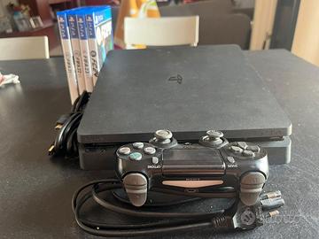 PLAYSTATION 4 SLIM
