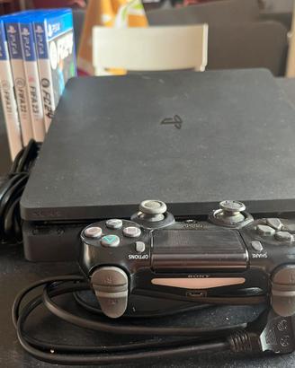 PLAYSTATION 4 SLIM