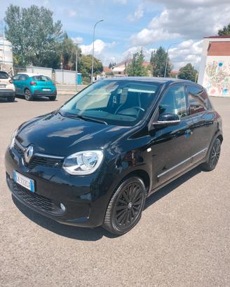 Renault Twingo 1.0 SCe 65 cv urban night
