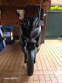 Xmax 300 - 2024 tech max