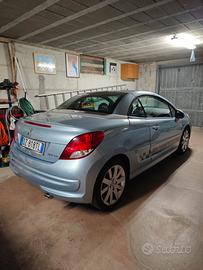 Peugeot 207 CC Feline 112 CV 1600