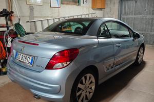 Peugeot 207 CC Feline 112 CV 1600