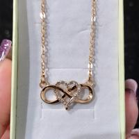 Collana con ciondolo cuore e infinito 