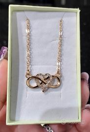 Collana con ciondolo cuore e infinito 