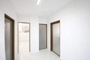 DUE LOCALI attigui in Via G. de Falco (SA)