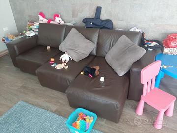 DIVANO IN VERA PELLE