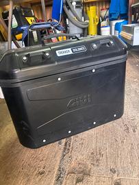 Valigia laterali givi