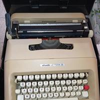 Macchina da scrivere Olivetti lettera 35