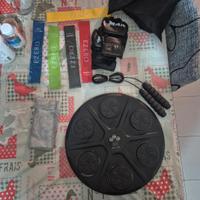 Piatto tirapugni musicale con attrezzi