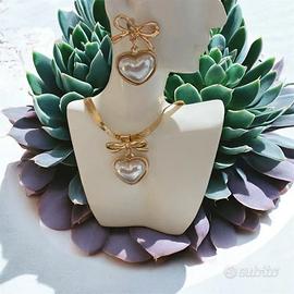 Set di collana con una perla bianca  orecchini