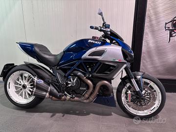 Ducati Diavel Stripe