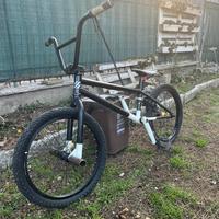 BMX Freestyle 20” Senza Freni con Peg