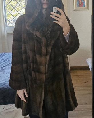 Pelliccia in Visone Femmina Naturale Taglio Medio