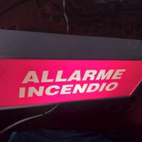 insegna luminosa ALLARME INCENDIO