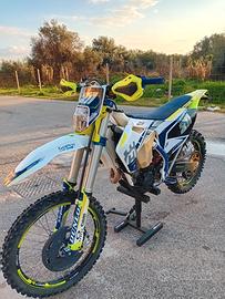 Moto Husquarna 350 Rock Edition