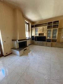 Appartamento in bifamiliare riccò del golfo