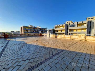 4 LOCALI A TORRE DEL GRECO