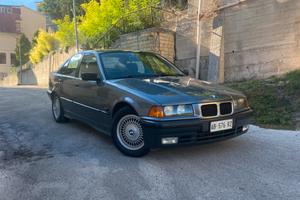BMW E36 318i